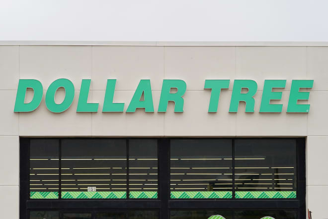 Гарні тарілки Dollar Tree у вінтажному стилі